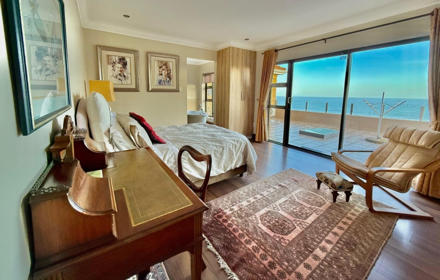 4 Bedroom Property for Sale in Constantia Kloof Western Cape